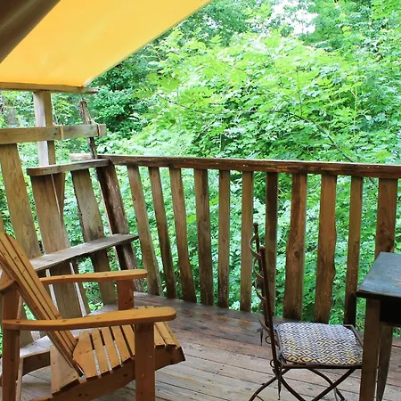 Terre Rouge Tente de luxe Villecomtal