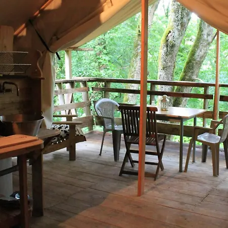 Terre Rouge אוהל מפואר Villecomtal