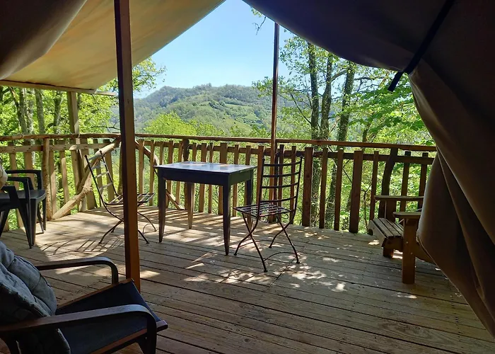 Terre Rouge Lüks kamp alanı Villecomtal