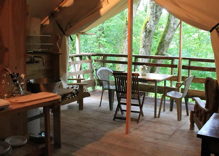 Terre Rouge Lüks kamp alanı Villecomtal