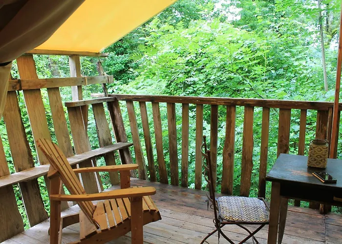 Terre Rouge Lüks kamp alanı Villecomtal